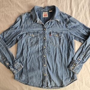 Levi's Iconic Western Denim Shirt Medium Wash sz L Classic Fit